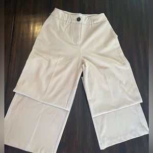 Bershka Wide Leg Tailoring Pants with Belt Loops in Beige - size 0